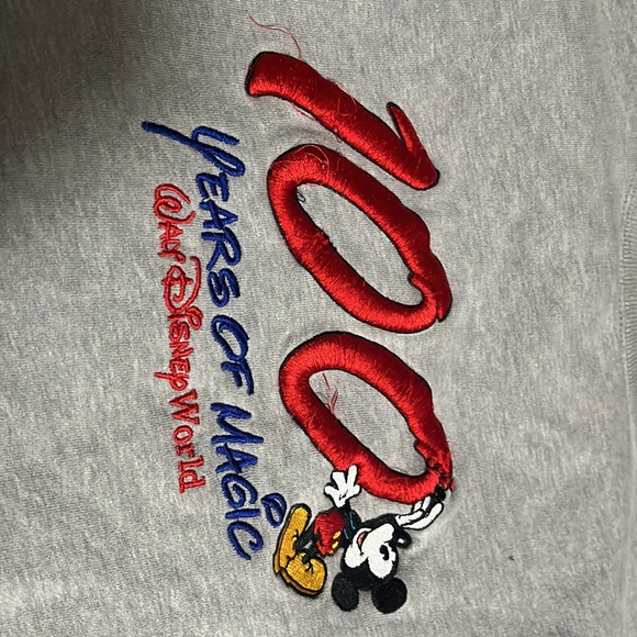 disney sweater - Picture 3 of 4